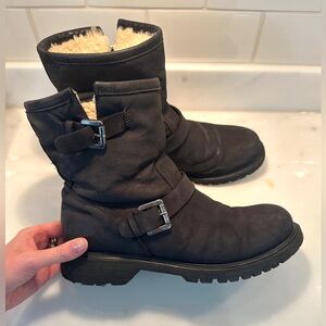 La Canadienne Shearling-Lined Leather Bootie, Black, Women’s Size 7.5 (US)